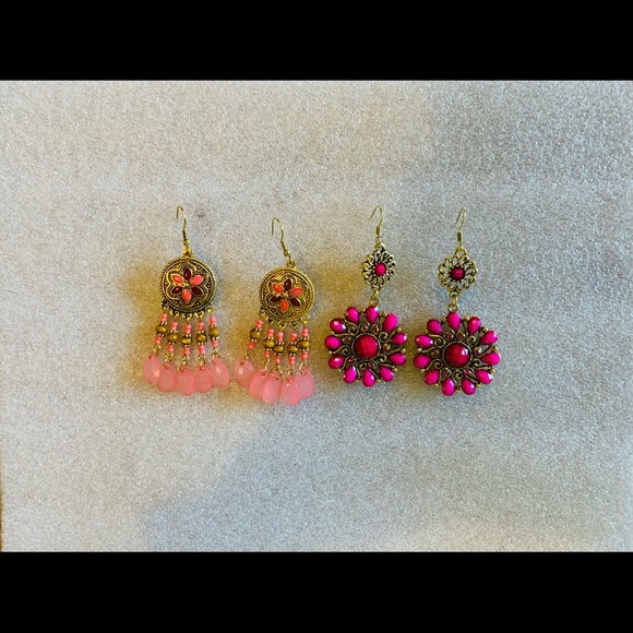 Beautiful pair of Bohemian and Earrings - Picture 2 of 3